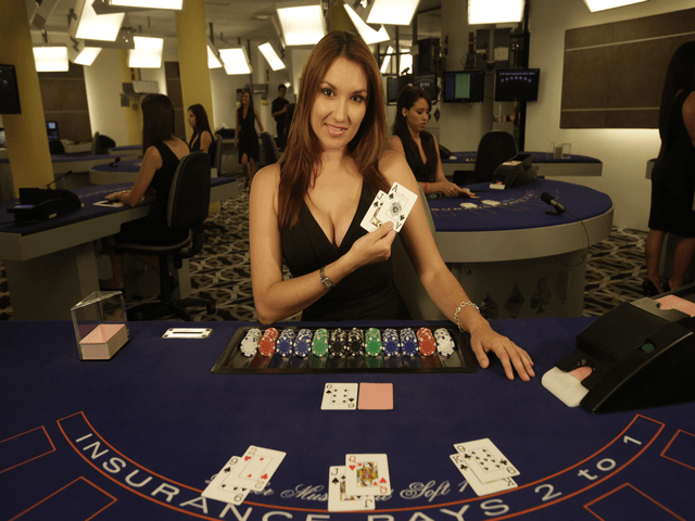 Blackjack live dealer online