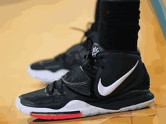 Kyrie Irving Sneaker